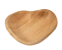 Load image into Gallery viewer, Tree Choice 7" Heart Shaped Palm Leaf Plates (4 packs of 25 - 100 count/case)
